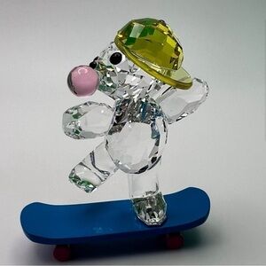 Swarovski Kris Bear “Skater Bear” Figurine – Retired 5619208 90"s Fun